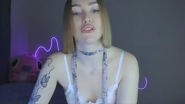 LaraKrein_lk's cam snapshot