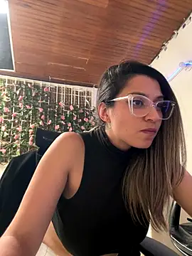 Isabella_Varella live sex cam