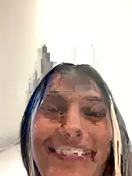 Cami_Leon2's cam snapshot