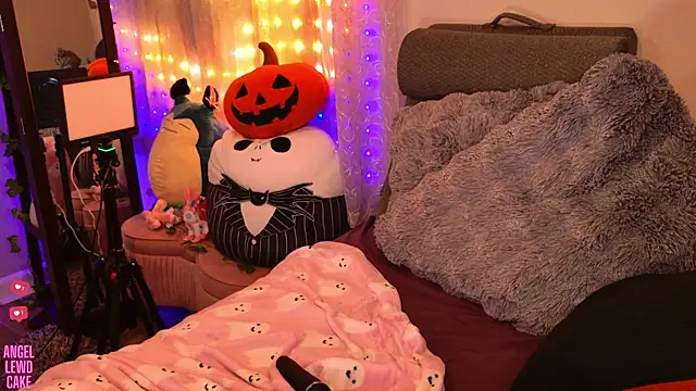 Angel-Lewd-Cake's cam snapshot