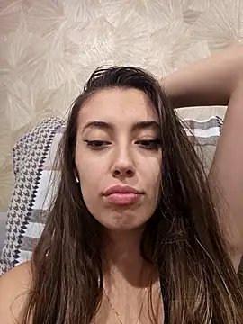 Virggin_Squirt live sex cam