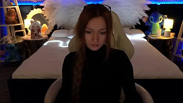 FoxyMayy's cam snapshot