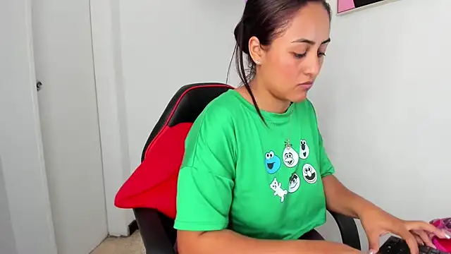 Alexxa_Rodriguez's cam snapshot