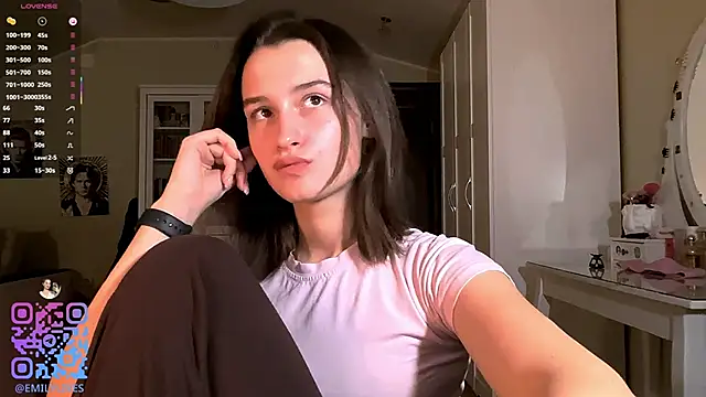 DarlineBrustera's cam snapshot