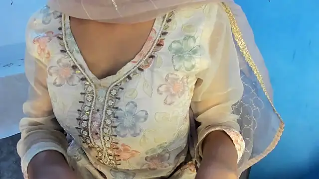 aarjulove live sex cam