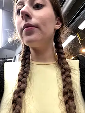 FroggyAnna live sex cam