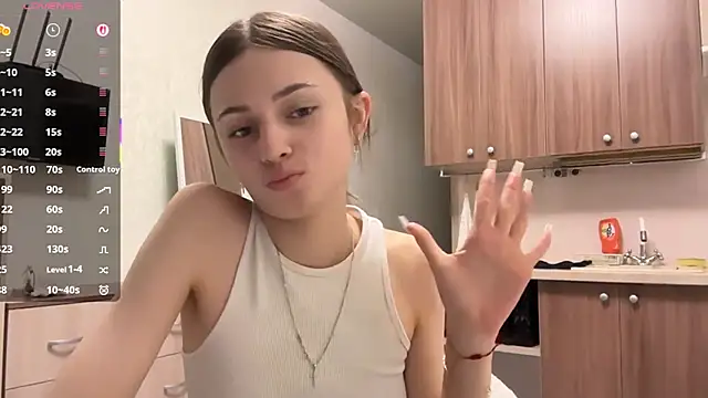 AidaGloshen live sex cam