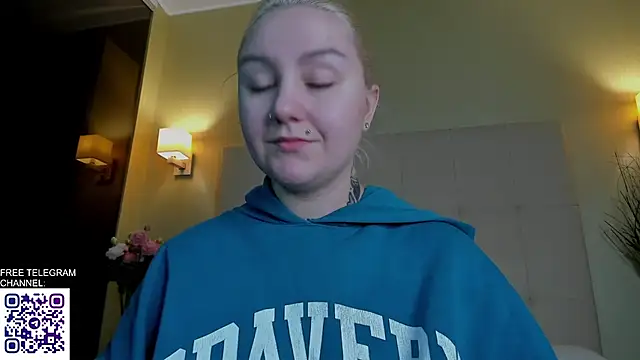 Debbie_Taylor's cam snapshot