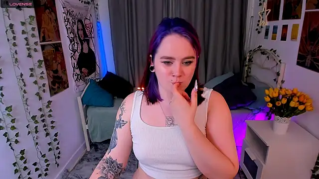 lunaalli's cam snapshot