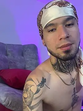 Anthony-Martin live sex cam