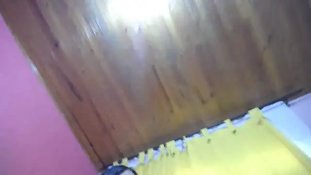 ScarleHot4ux's cam snapshot