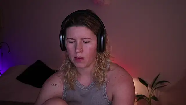 moonamii's cam snapshot