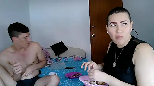 luxandracon23's cam snapshot