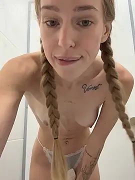 kira_mia's cam snapshot