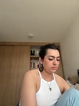 Nicollemays live sex cam