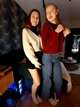 caressyourself's cam snapshot