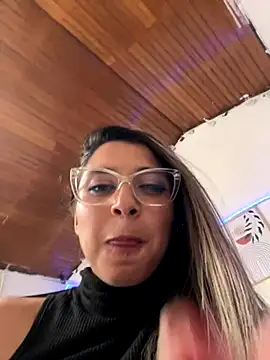 Isabella_Varella live sex cam