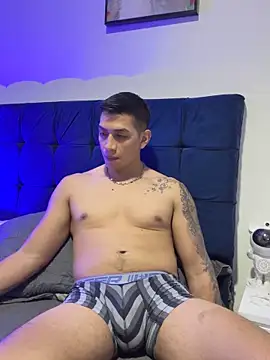 OliverWest04's cam snapshot