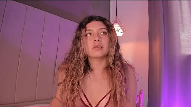 valeria_rouse28's cam snapshot