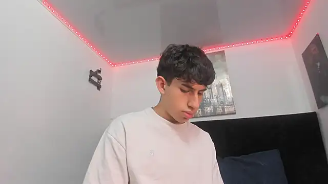 Aaron_Spencer13's cam snapshot