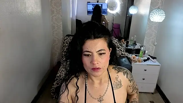 lizha_milf live sex cam