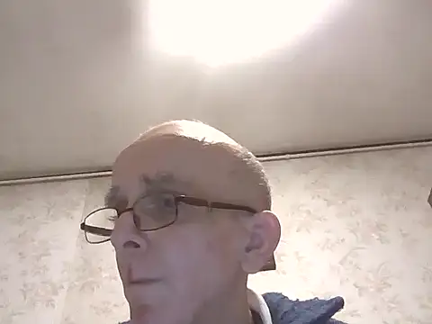 mariusica1@xh's cam snapshot