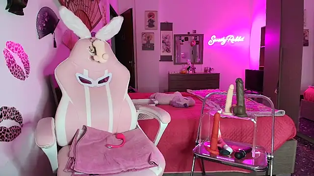 SWEETYRABBIT_FUCKTOTUM's cam snapshot