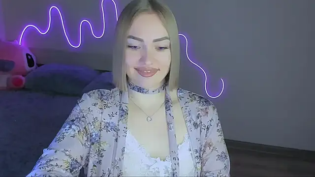 LaraKrein_lk's cam snapshot