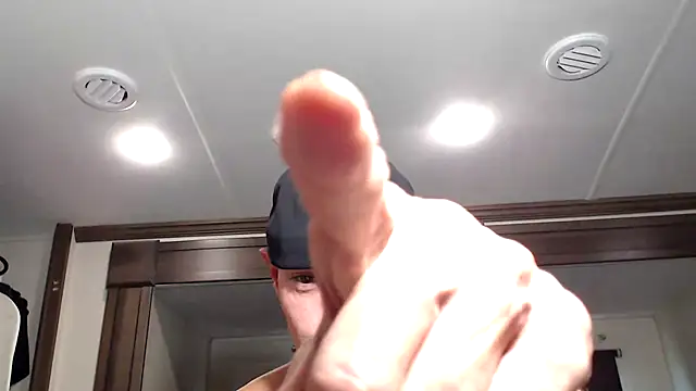 ThickD2C live sex cam