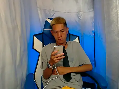 riks_tyler's cam snapshot