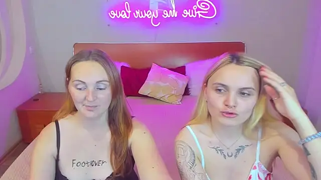 MagicEyess live sex cam
