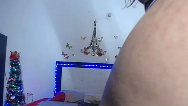 Nicolle_Milf's cam snapshot