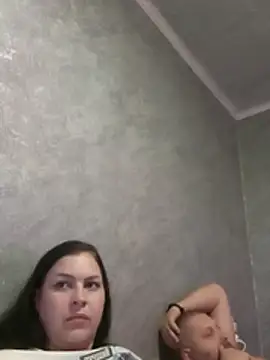 Greta_Tamar's cam snapshot