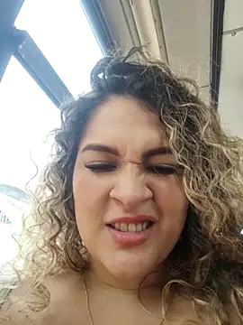 Sara_smiiith211 live sex cam