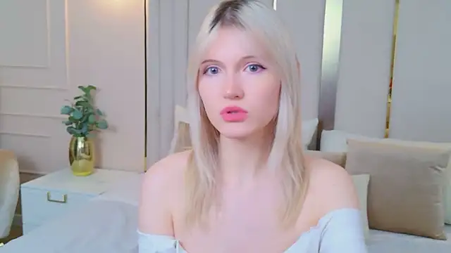 NellieLoyns's cam snapshot