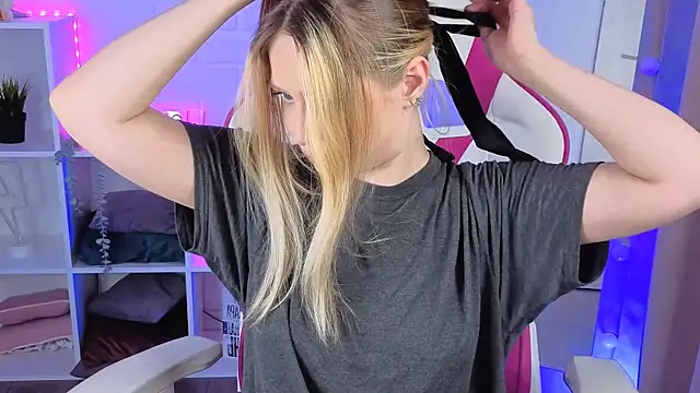 SweetieAngela's cam snapshot