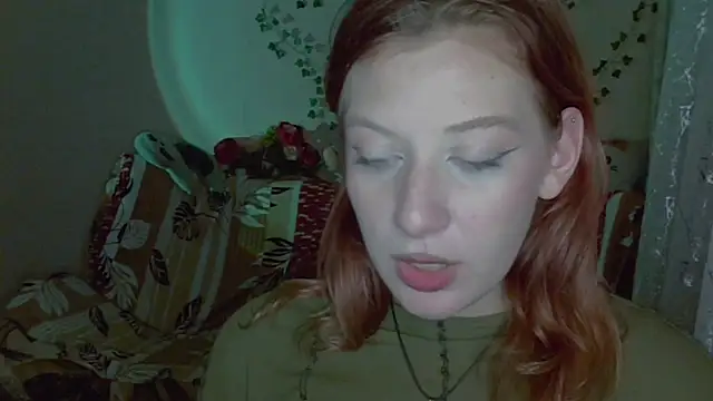 Lily_Ember's cam snapshot