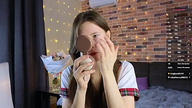 EmiliDen's cam snapshot