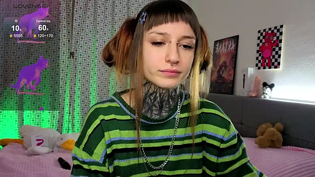 LilithPoison's cam snapshot