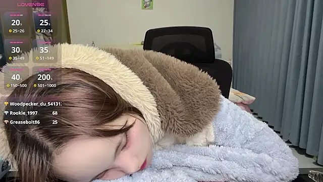 Momo-999's cam snapshot