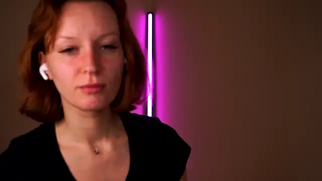 Liuba_Fox's cam snapshot