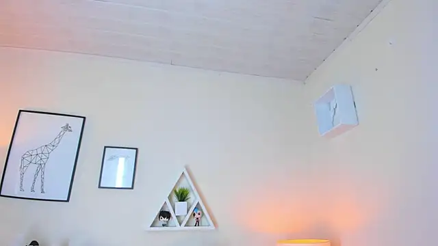 LusyKitty's cam snapshot