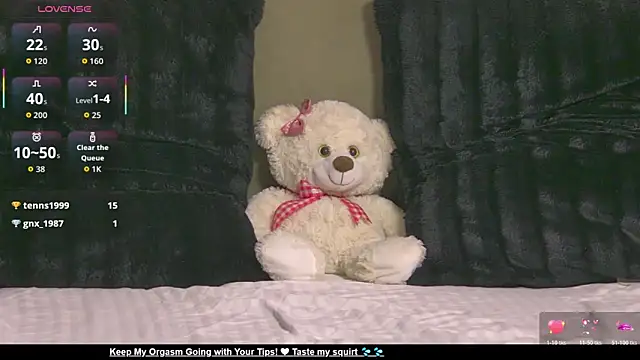 AishaHummer's cam snapshot