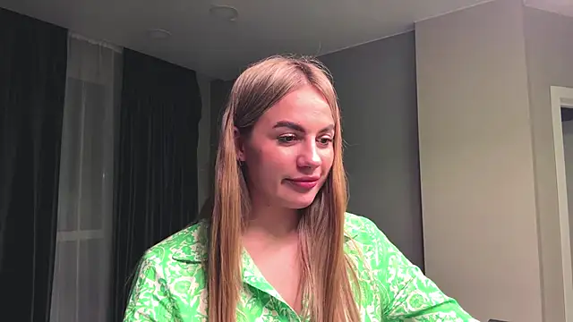 ShirlStyer's cam snapshot