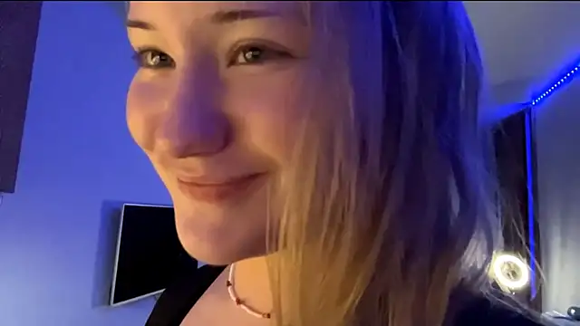 PandaFluff's cam snapshot