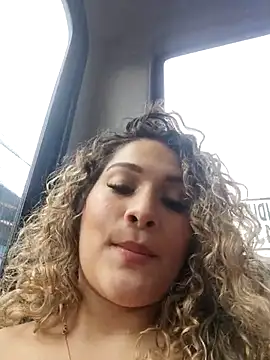 Sara_smiiith211's cam snapshot