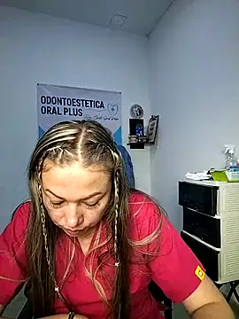 Madisson-04_'s cam snapshot