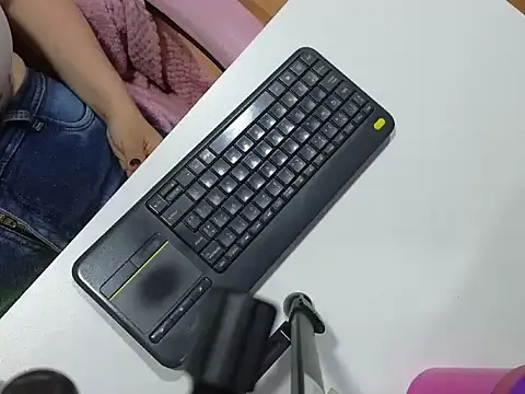 valery_cute_18's cam snapshot