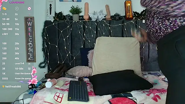 Devora_mature65's cam snapshot