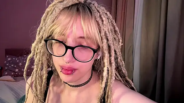 Milkmoriee's cam snapshot